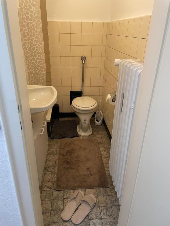 Sleepwell1 Apartment Кьолн Екстериор снимка