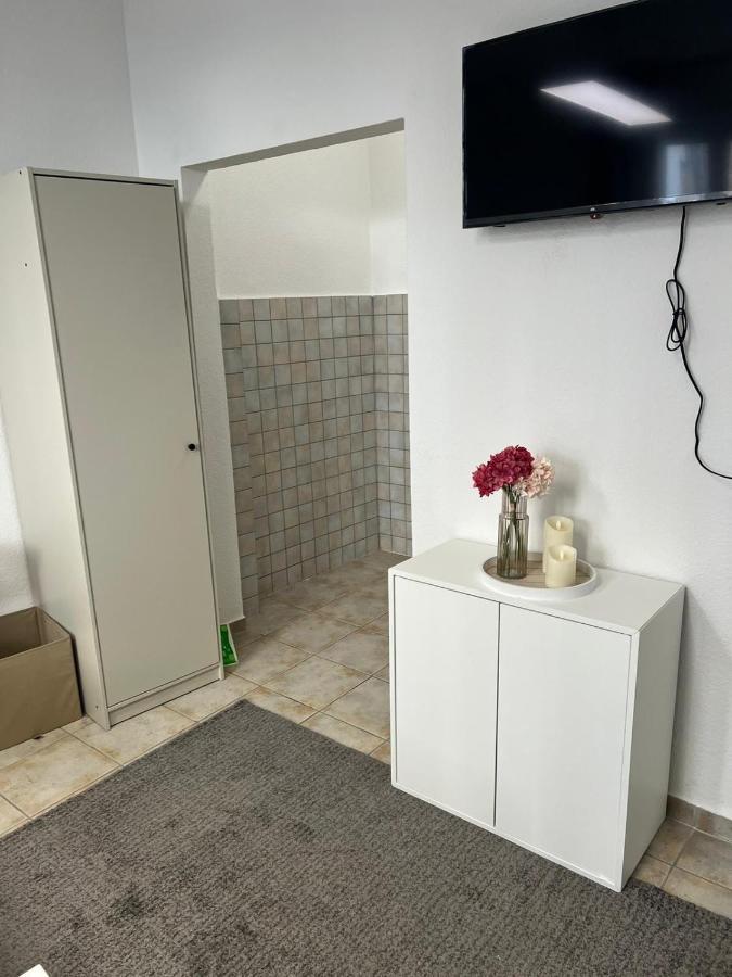 Sleepwell1 Apartment Кьолн Екстериор снимка